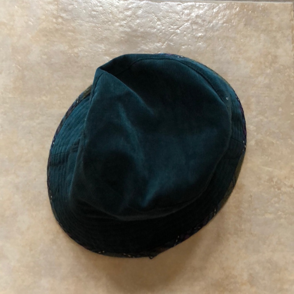 Reversible Hat. - image 4